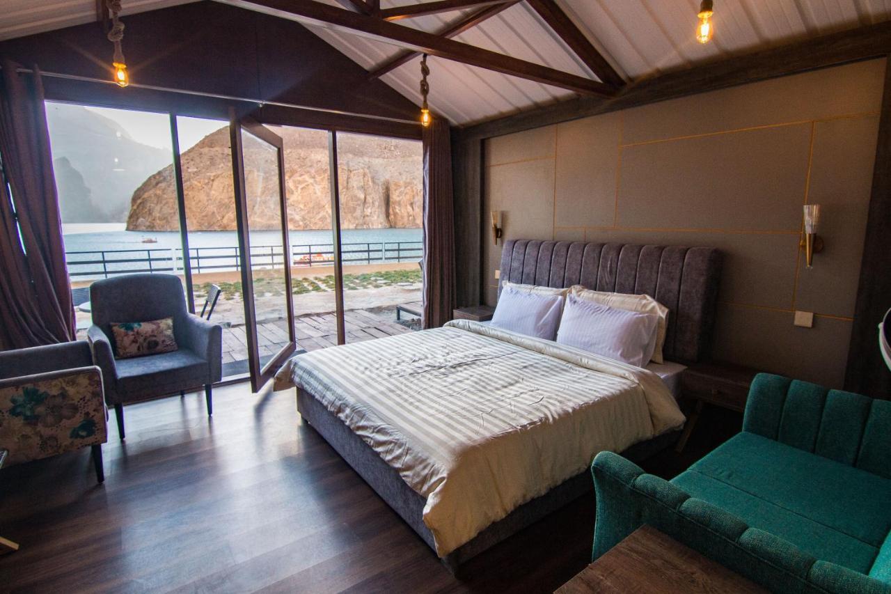 Horizon Resort Attabad Lake Hunza Karimabad  Eksteriør billede