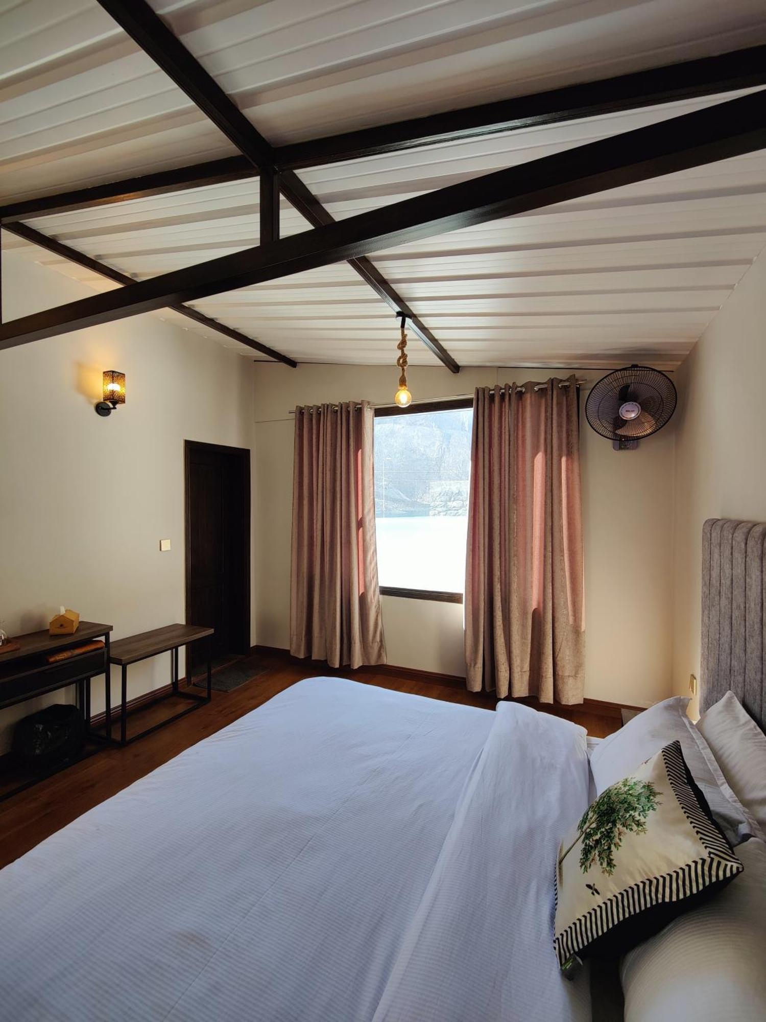 Horizon Resort Attabad Lake Hunza Karimabad  Eksteriør billede