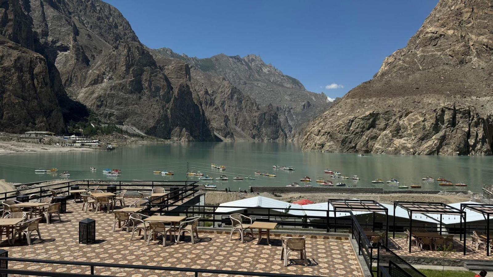 Horizon Resort Attabad Lake Hunza Karimabad  Eksteriør billede